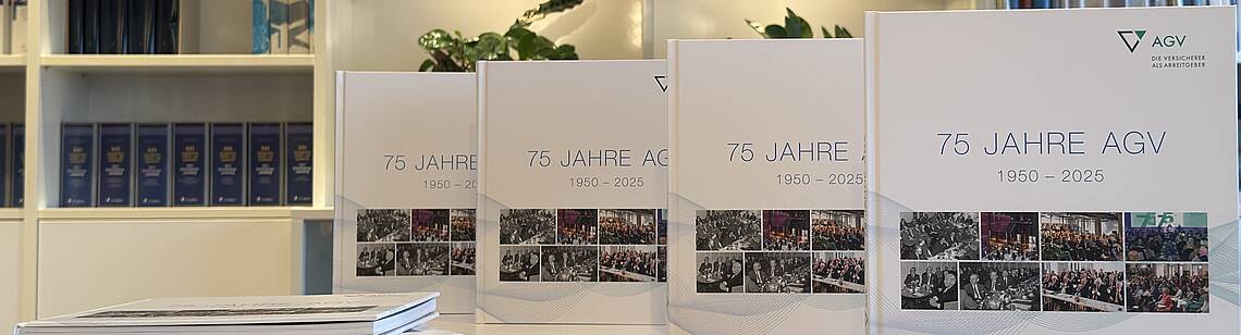 Mehrere Exemplare Festschriften 2025